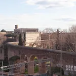 San Lorenzo Skyrail Loft - By Openroma