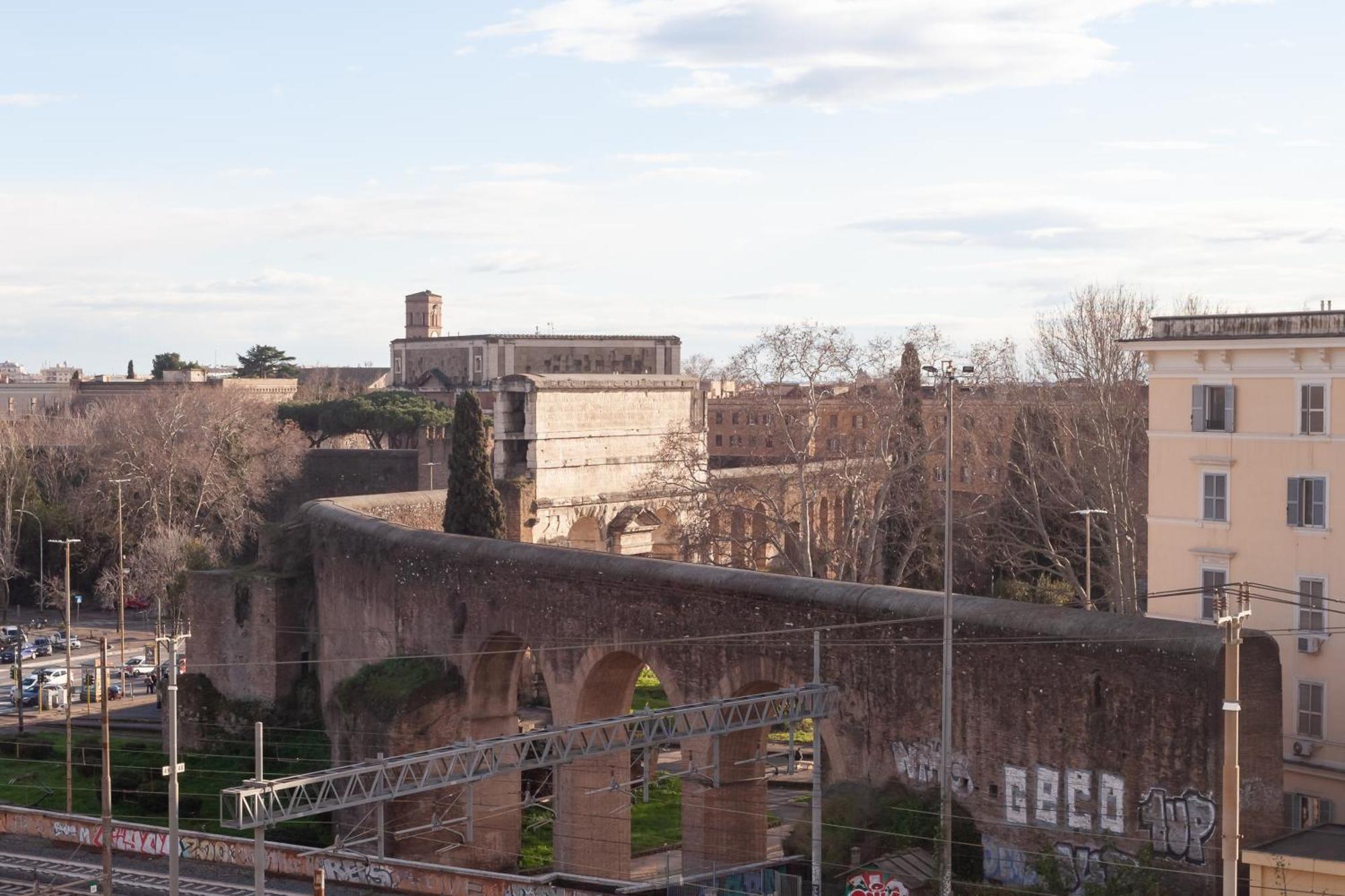 San Lorenzo Skyrail Loft - By Openroma Apartment *
