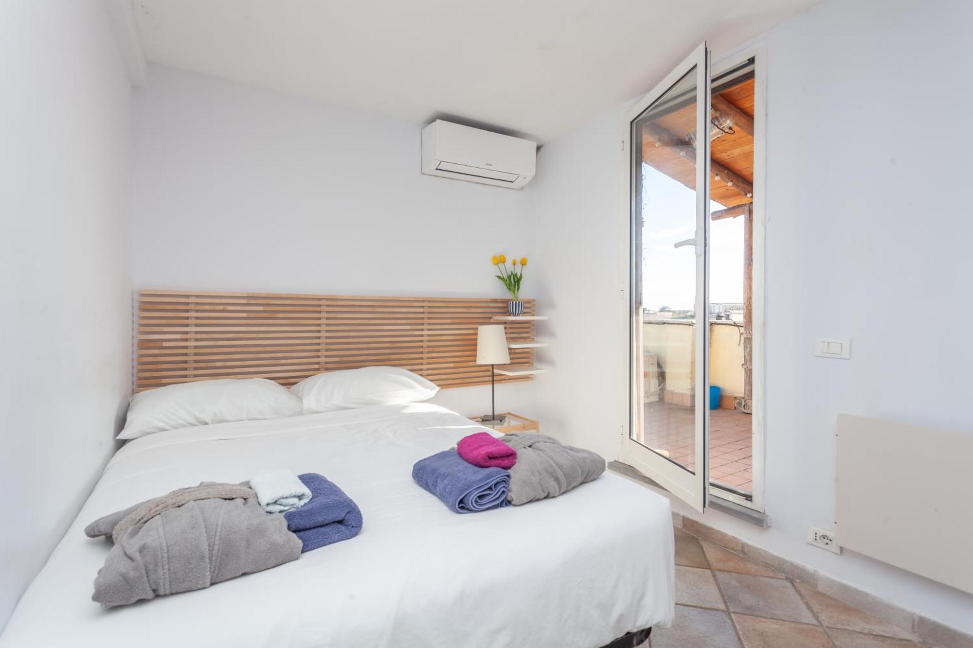 Apartment San Lorenzo Skyrail Loft - By Openroma *